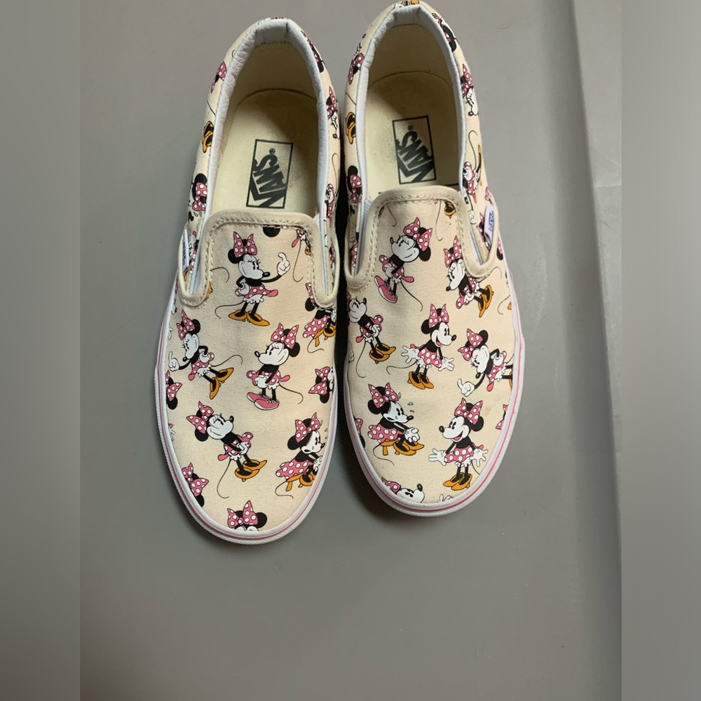 Disney x Vans Minnie Mouse slip on sneakers women’s size 8